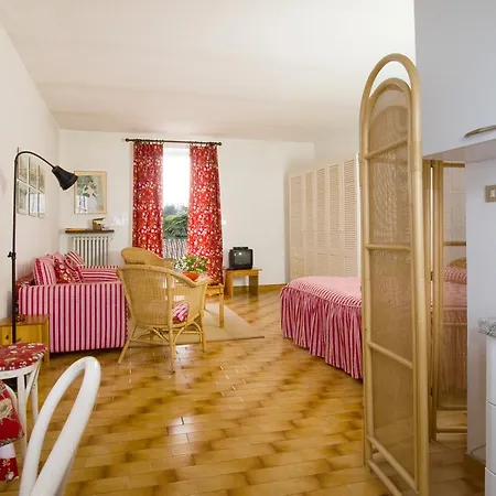 Il Torrione Курортный комплекс Пинероло