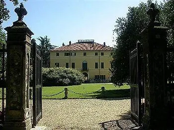 Il Torrione Semesteranläggning (resort) 3*